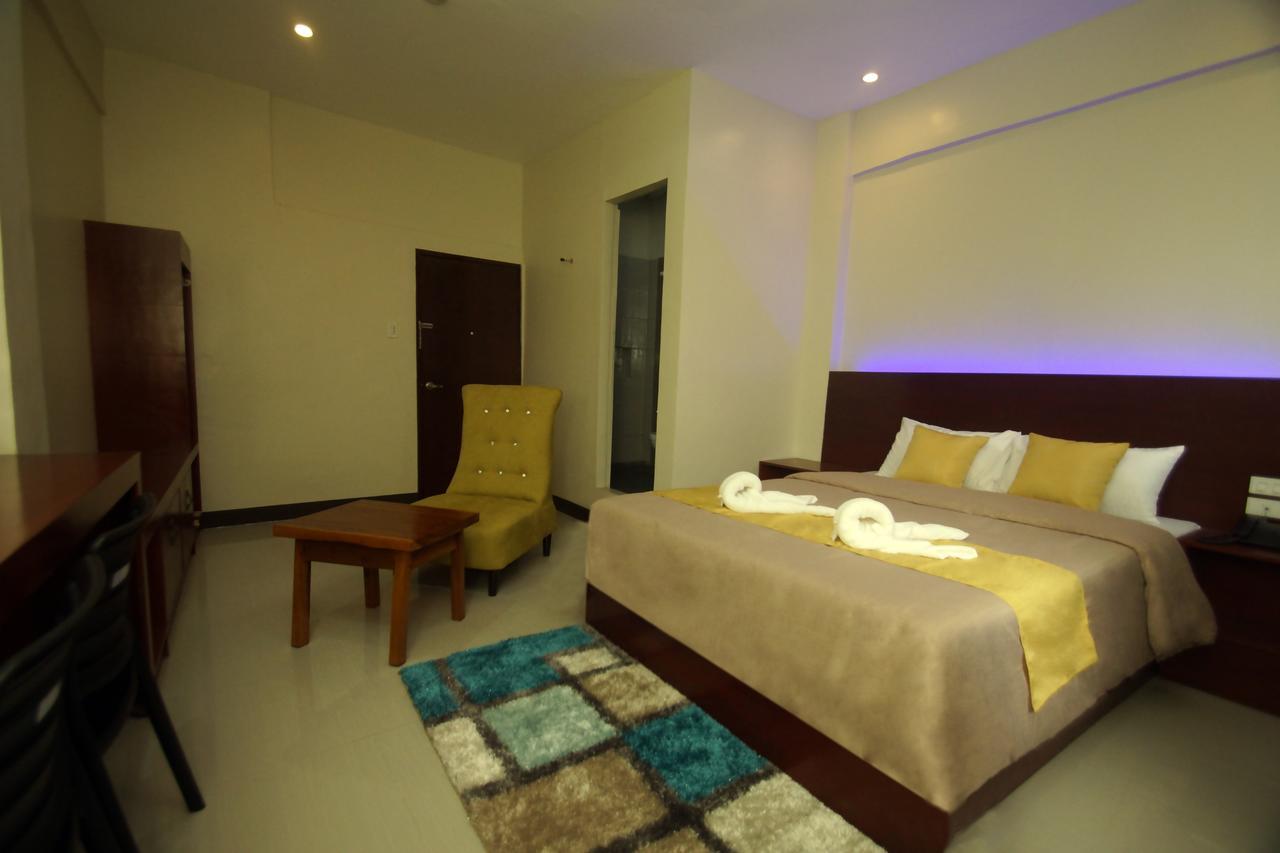 Hacasi Hotel Anibong Bagian luar foto